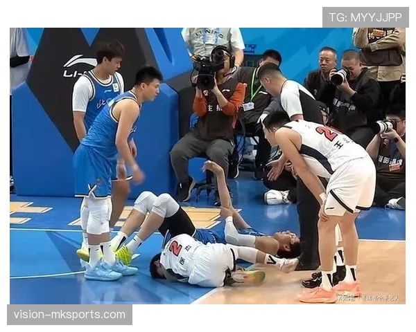 积分榜争夺白热化,多队上演激烈卡位战 积分榜争夺白热化,多队上演激烈卡位战